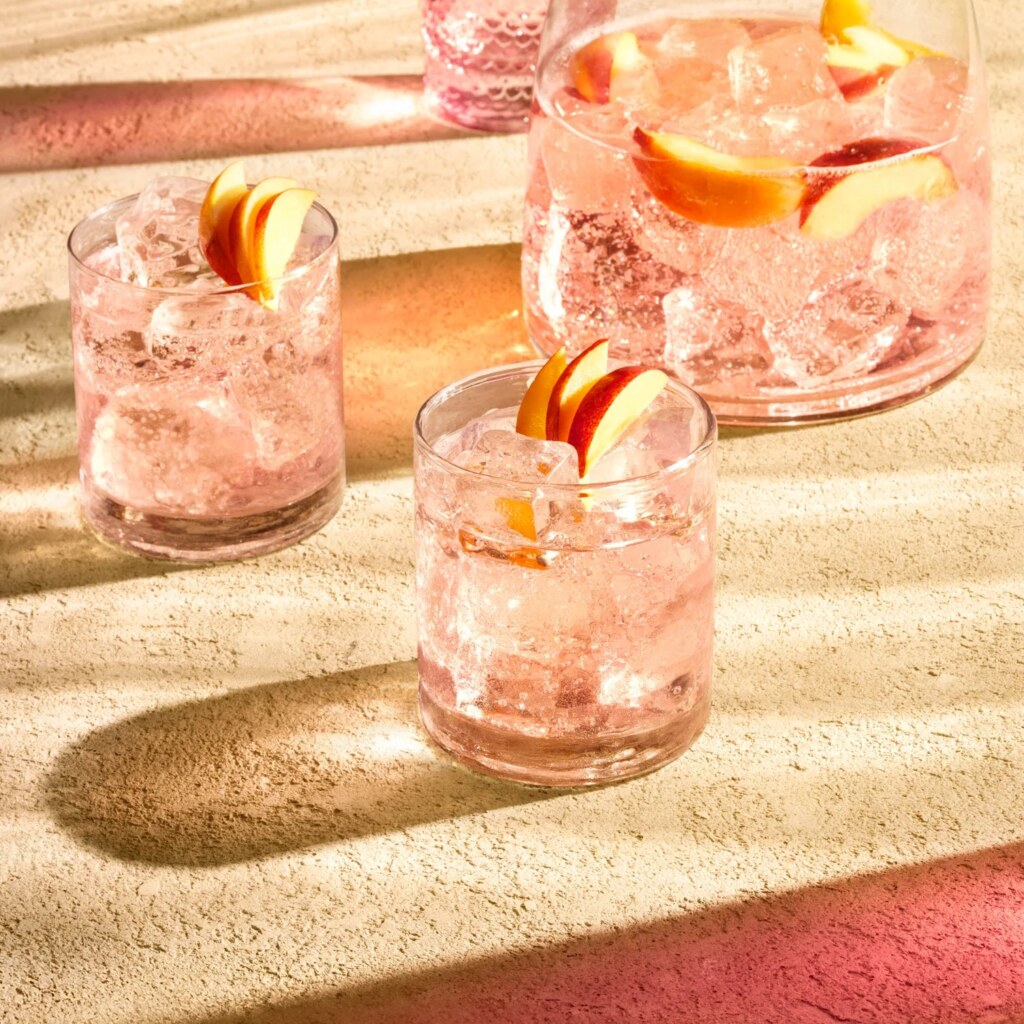 pink Peach G&T avantgard rooftop bár