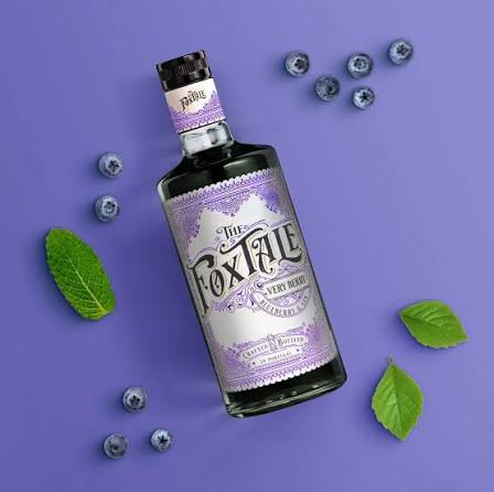 The-Foxtale-Very-Blueberry-Gin-avantgard-rooftop-bar