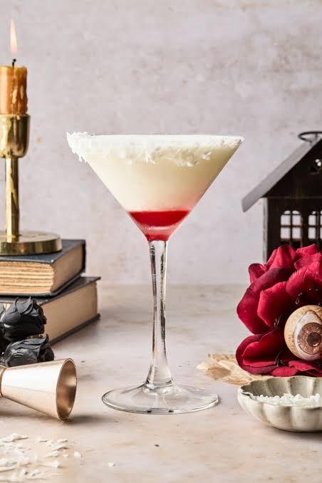 Timis-Coconut-Dream-avantgard-rooftop-bar.