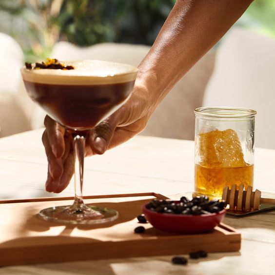 espresso-martini-avantgard-rooftop-bar