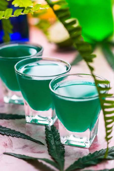 liquid-marijuana-avantgard-rooftop-bar