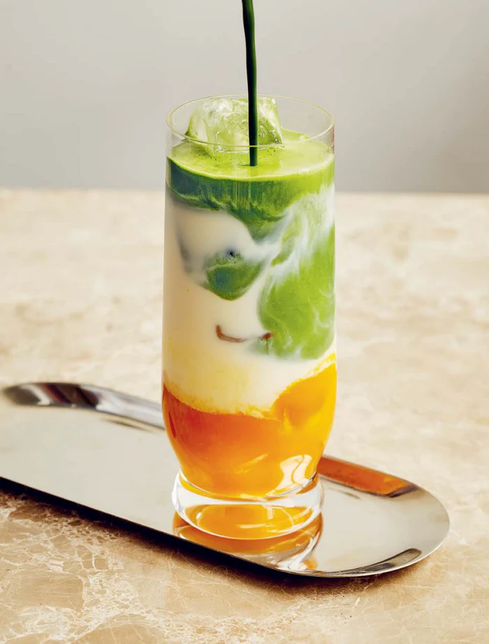 mango-coconut-matcha-latte-avantgard-brunch